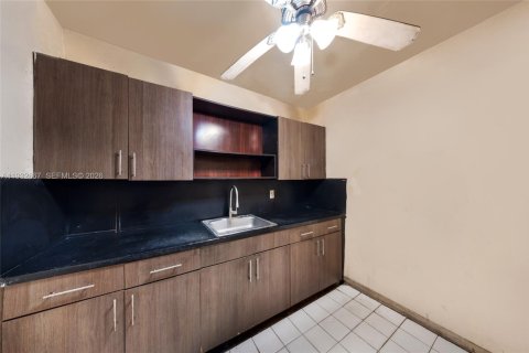Casa en venta en North Miami, Florida, 2 dormitorios, 103.12 m2 № 1998171 - foto 8