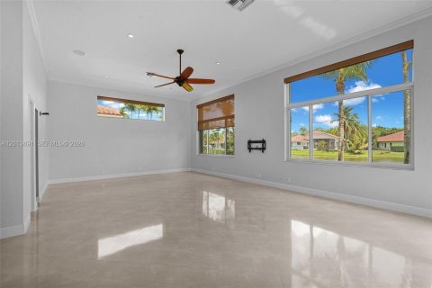 Casa en venta en Weston, Florida, 5 dormitorios, 266.63 m2 № 2076028 - foto 24