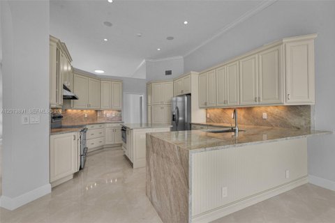 Casa en venta en Weston, Florida, 5 dormitorios, 266.63 m2 № 2076028 - foto 23