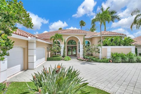 Casa en Weston, Florida 5 dormitorios, 266.63 m2 № 2076028