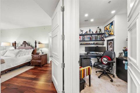 Condo in Coral Gables, Florida, 3 bedrooms  № 1706524 - photo 20