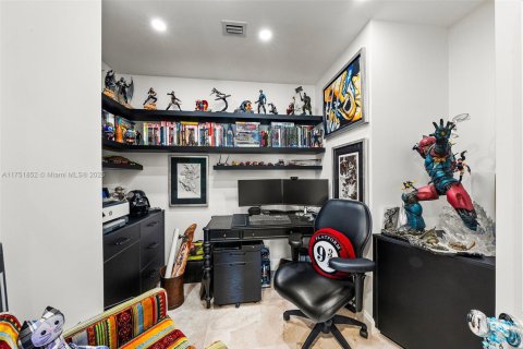 Condo in Coral Gables, Florida, 3 bedrooms  № 1706524 - photo 21