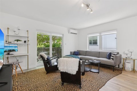 Купить кондоминиум в Майами-Бич, Флорида 1 спальня, 60.48м2, № 2013938 - фото 10