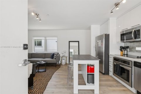 Купить кондоминиум в Майами-Бич, Флорида 1 спальня, 60.48м2, № 2013938 - фото 13