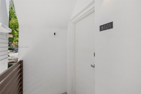 Купить кондоминиум в Майами-Бич, Флорида 1 спальня, 60.48м2, № 2013938 - фото 8