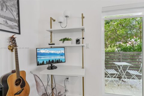 Купить кондоминиум в Майами-Бич, Флорида 1 спальня, 60.48м2, № 2013938 - фото 26