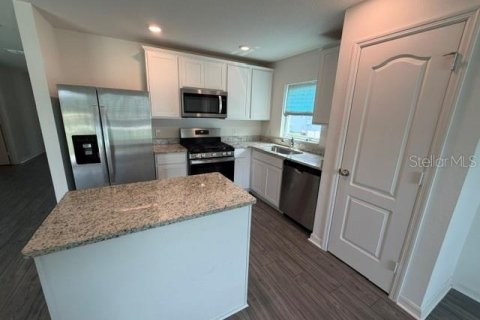 Villa ou maison à vendre à Poinciana, Floride: 3 chambres, 130.43 m2 № 2395542 - photo 5