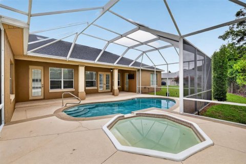 House in Ocala, Florida 4 bedrooms, 267.74 sq.m. № 2138426 - photo 14