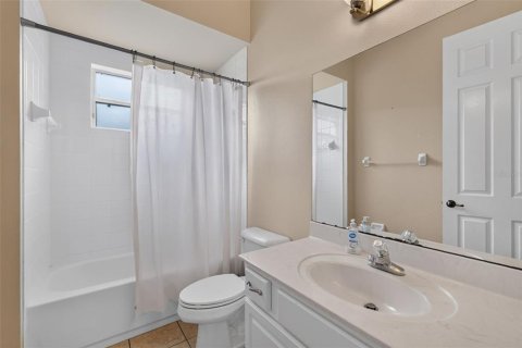 House in Ocala, Florida 4 bedrooms, 267.74 sq.m. № 2138426 - photo 15