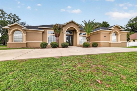 House in Ocala, Florida 4 bedrooms, 267.74 sq.m. № 2138426 - photo 4