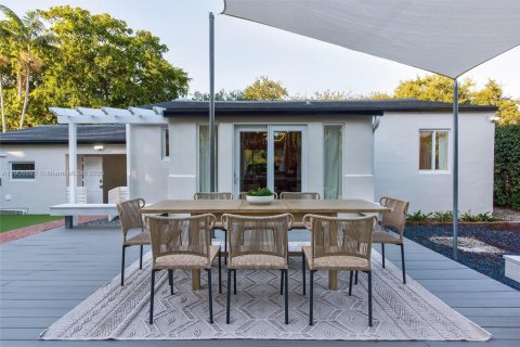 Villa ou maison à vendre à Miami Shores, Floride: 2 chambres, 113.81 m2 № 1964780 - photo 13