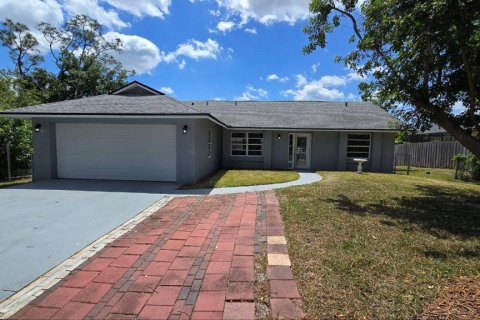 Casa en alquiler en Palm Bay, Florida, 3 dormitorios, 124.86 m2 № 1900513 - foto 1