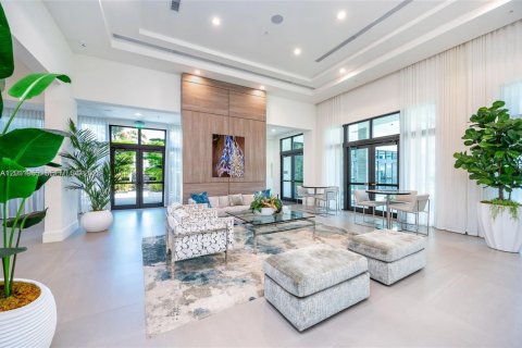 Condo in Doral, Florida, 2 bedrooms  № 2074976 - photo 4