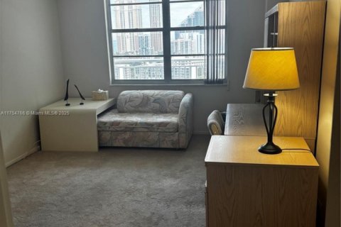 Condo in Sunny Isles Beach, Florida, 2 bedrooms  № 1939357 - photo 4