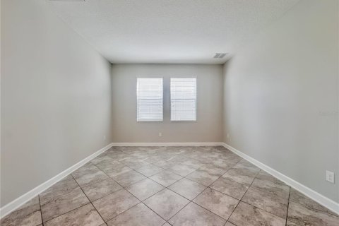 Casa en alquiler en Orlando, Florida, 5 dormitorios, 305.46 m2 № 1902960 - foto 4