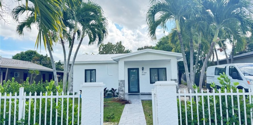Casa en Hialeah, Florida 4 dormitorios, 133.31 m2 № 2076497
