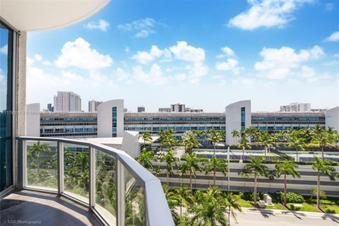 Купить кондоминиум в Авентура, Флорида 2 спальни, 111.85м2, № 1957840 - фото 13