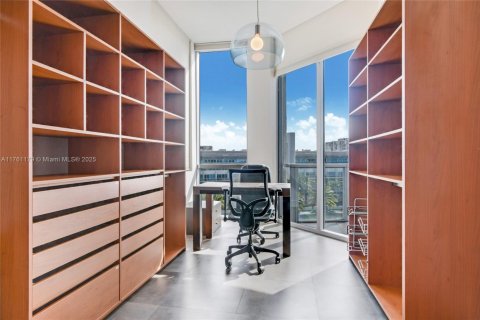 Купить кондоминиум в Авентура, Флорида 2 спальни, 111.85м2, № 1957840 - фото 8
