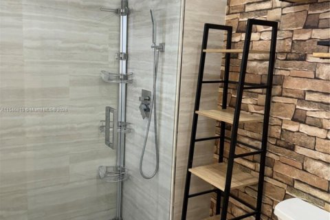 Villa ou maison à vendre à Coral Gables, Floride: 3 chambres, 136.94 m2 № 2037993 - photo 10