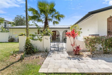 House in Ormond Beach, Florida 3 bedrooms, 181.44 sq.m. № 1203433 - photo 3