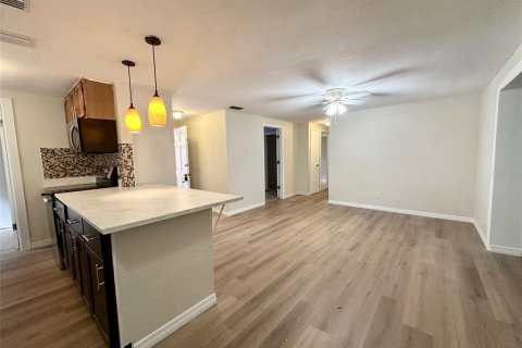 Villa ou maison à louer à Seminole, Floride: 3 chambres, 96.99 m2 № 2114132 - photo 4