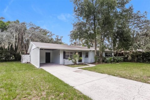 Villa ou maison à Tampa, Floride 3 chambres, 142.14 m2 № 2379477