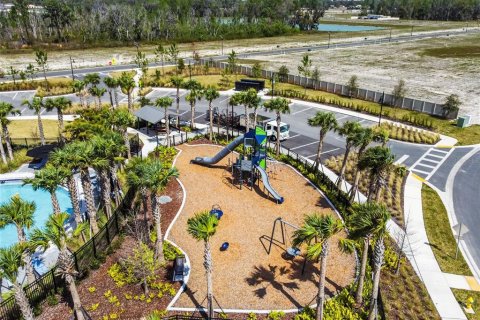 House in Plant City, Florida 4 bedrooms, 171.31 sq.m. № 2394260 - photo 15