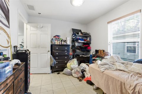 House in Tampa, Florida 3 bedrooms, 109.25 sq.m. № 2215094 - photo 15