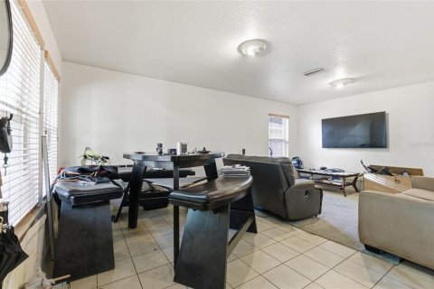 House in Tampa, Florida 3 bedrooms, 109.25 sq.m. № 2215094 - photo 4