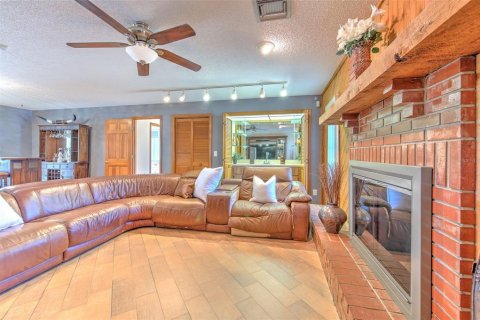 House in Plant City, Florida 4 bedrooms, 251.58 sq.m. № 1666494 - photo 27