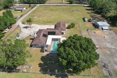 House in Plant City, Florida 4 bedrooms, 251.58 sq.m. № 1666494 - photo 6