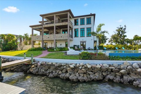 House in Sarasota, Florida 4 bedrooms, 541.25 sq.m. № 2422719 - photo 5