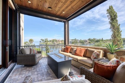 House in Sarasota, Florida 4 bedrooms, 541.25 sq.m. № 2422719 - photo 21