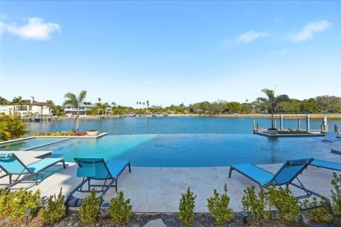 House in Sarasota, Florida 4 bedrooms, 541.25 sq.m. № 2422719 - photo 7