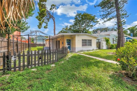 Villa ou maison à vendre à Saint Petersburg, Floride: 3 chambres, 95.32 m2 № 1857686 - photo 8