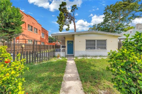 Villa ou maison à vendre à Saint Petersburg, Floride: 3 chambres, 95.32 m2 № 1857686 - photo 1
