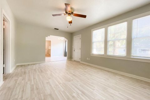 Casa en alquiler en Tampa, Florida, 2 dormitorios, 98.76 m2 № 1840641 - foto 10