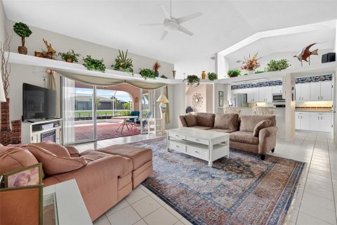 Villa ou maison à vendre à Punta Gorda, Floride: 3 chambres, 172.89 m2 № 2408519 - photo 6