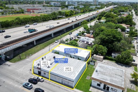 Commercial property in Miami, Florida № 1962327 - photo 2