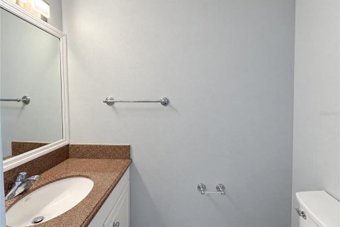 Condo in Altamonte Springs, Florida, 2 bedrooms  № 2433776 - photo 8