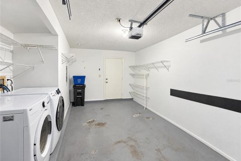 Condo in Altamonte Springs, Florida, 2 bedrooms  № 2433776 - photo 15