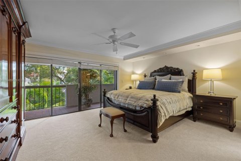 Townhouse in Coral Gables, Florida 2 bedrooms, 140.75 sq.m. № 1845650 - photo 14