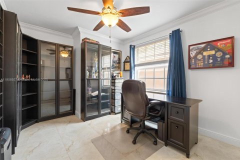 House in Pembroke Pines, Florida 3 bedrooms, 147.71 sq.m. № 1965490 - photo 17