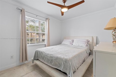 House in Pembroke Pines, Florida 3 bedrooms, 147.71 sq.m. № 1965490 - photo 28