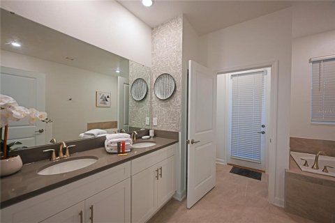 House in STOREY LAKE in Kissimmee, Florida 8 bedrooms, 398.46 sq.m. № 1615297 - photo 20
