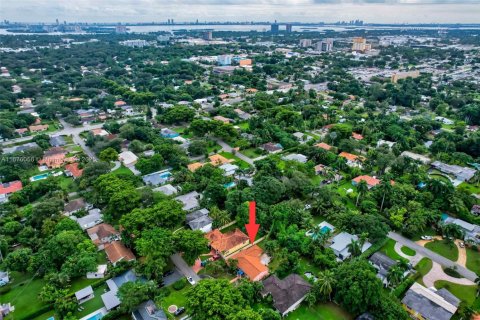 Casa en venta en El Portal, Florida, 3 dormitorios, 137.4 m2 № 1763358 - foto 25
