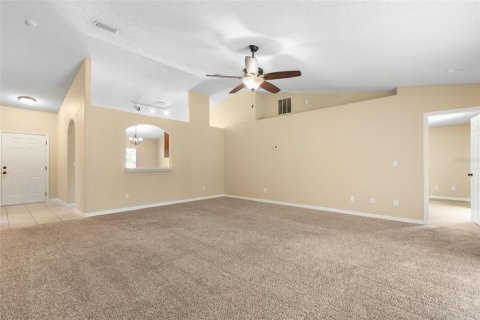 Villa ou maison à vendre à Palm Coast, Floride: 3 chambres, 172.89 m2 № 2419749 - photo 4