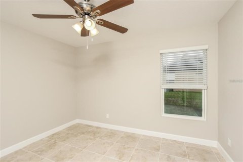 Villa ou maison à louer à Palm Bay, Floride: 4 chambres, 169.18 m2 № 1775493 - photo 11