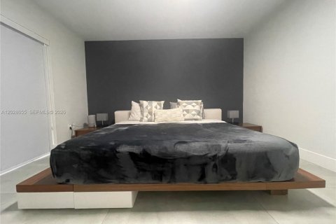 Снять в аренду виллу или дом в Дорал, Флорида 3 спальни, 130.9м2, № 2086123 - фото 22