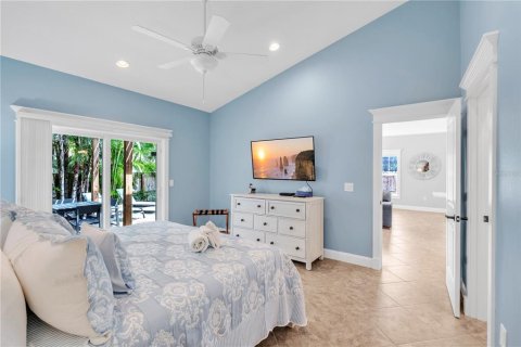 House in Holmes Beach, Florida 3 bedrooms, 144.18 sq.m. № 2116798 - photo 18